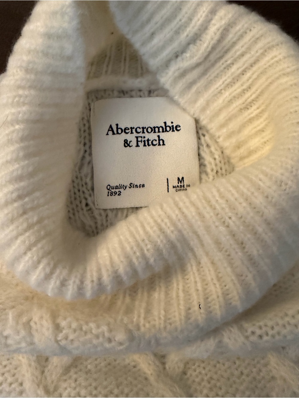 Abercrombie & Fitch Cream Cable Knit Turtleneck Sweater - Picture 2 of 9